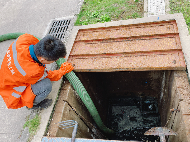 瑞昌抽化粪池